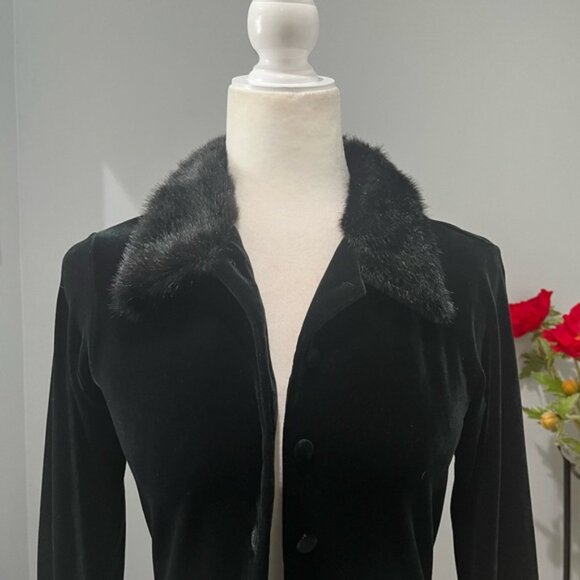NEW Outlaw Vintage Velour Button Front Faux Fur Trimmed Long Sleeve Shirt Jacket - Picture 8 of 16